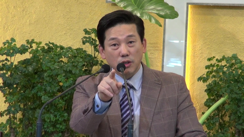 800450사본 -2014-11-26 사도행전강해(09) 산헤드린 공회 앞에 선 사도들의 담대한 간증.wmv_000127009.jpg