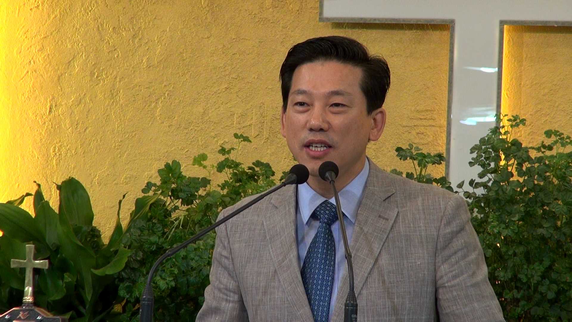 2015-09-01 9월특별새벽집회 둘째날(시119;105).ts_000039921.jpg