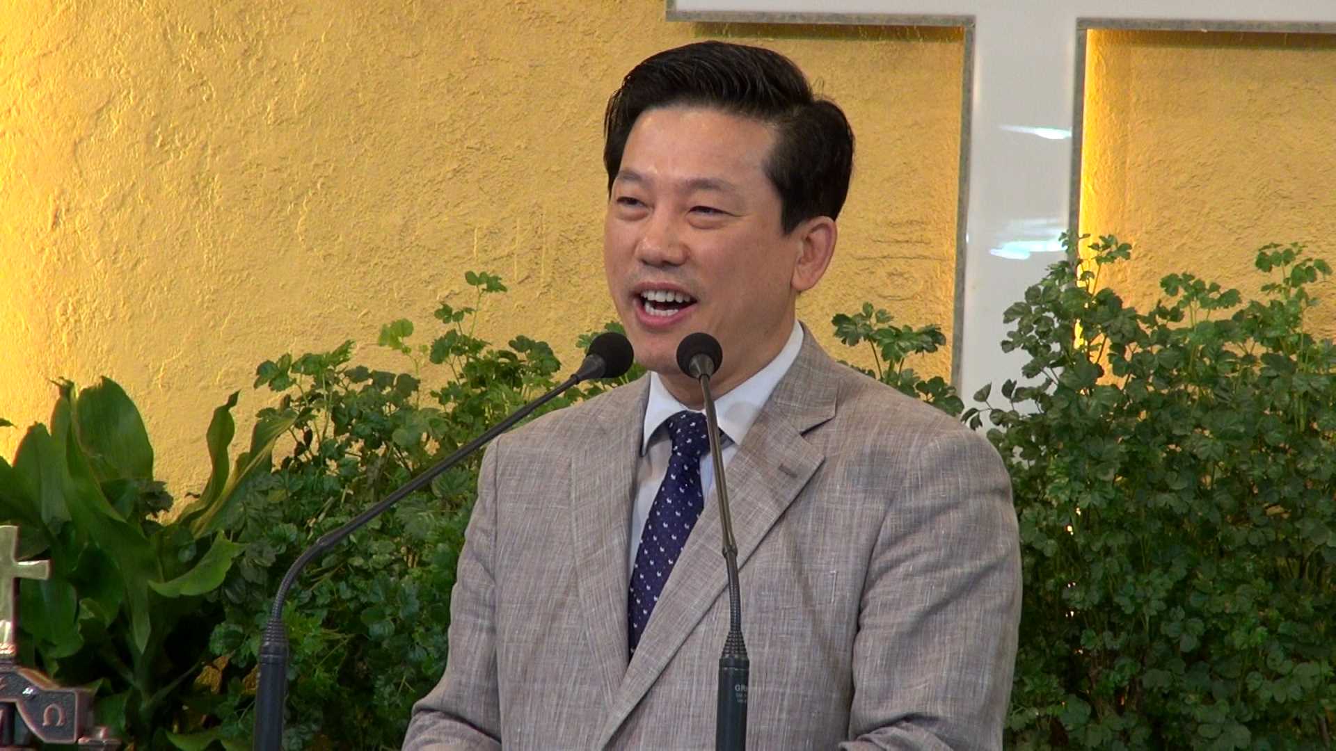 2015-09-05 9월특별새벽집회 여섯째날(마8;16-17).ts_000042869.jpg