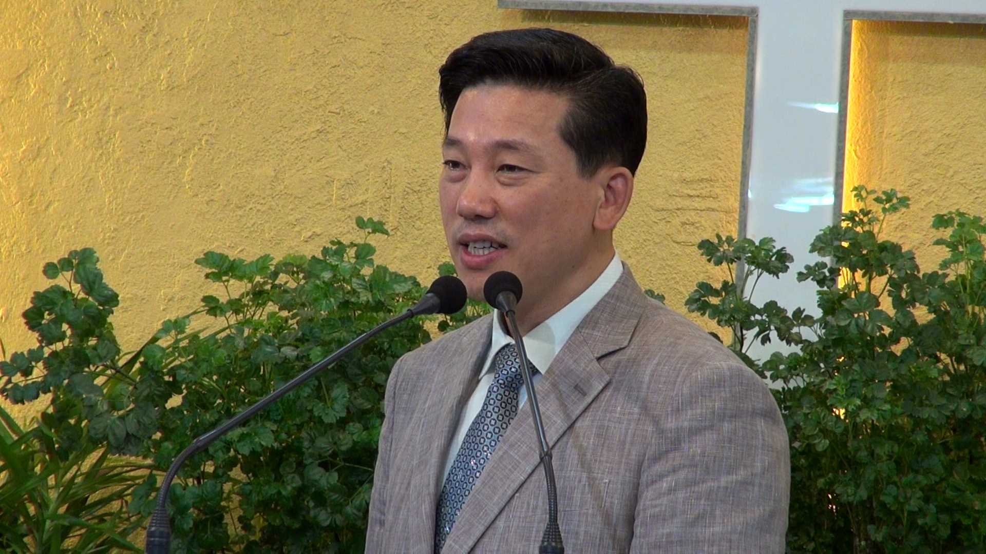 2015-08-09 참된 지도자의 조건(대하32;1-9과20절).ts_000039577.jpg